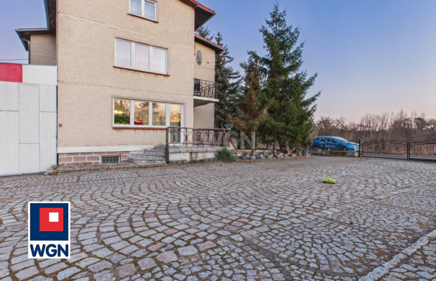 Gwizdanów, gmina Rudna, dom 260 m2, działka 34 ar, sprzedam, 890 000 zł.  
  
Zapraszam do zapoznania się z ofertą sprzedaży ko