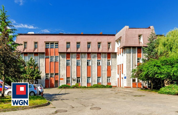 Jarocin, budynki biurowe, 2 866 m2, sprzedam, 1 870 000 PLN, netto. 
 
Działki i budynki pod mieszkania. 
 
Na nieruchomość skł
