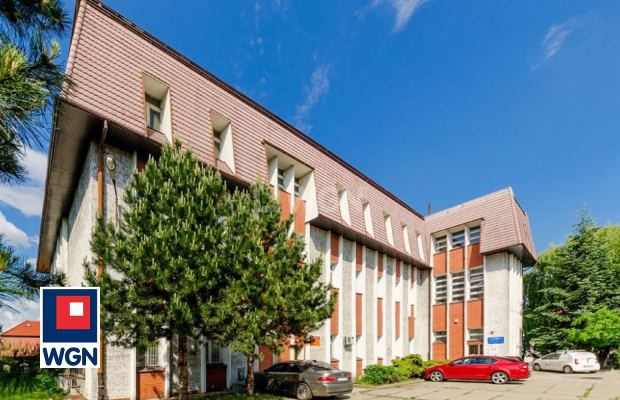 Jarocin, budynki biurowe, 2 866 m2, sprzedam, 1 870 000 PLN, netto. 
 
Działki i budynki pod mieszkania. 
 
Na nieruchomość skł