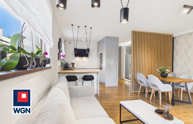 Zapraszam do zapoznania się z wyjątkową ofertą sprzedaży bliźniaka w Lubinie. 
 
Największą siłą tej nieruchomości jest ponad 3