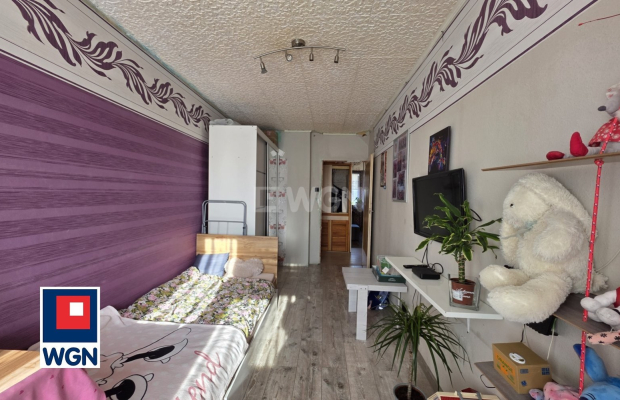 Nowa Sól, mieszkanie, 3 pokoje, 2 piętro, 50 m2, sprzedam, 279 000 zł.  
  
Na sprzedaż mieszkanie do generalnego remontu, poło