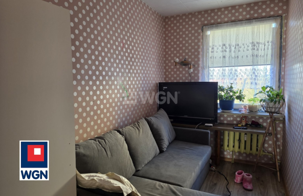 Nowa Sól, mieszkanie, 3 pokoje, 2 piętro, 50 m2, sprzedam, 279 000 zł.  
  
Na sprzedaż mieszkanie do generalnego remontu, poło