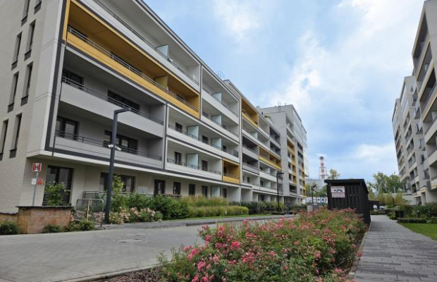 KAWALERKA NA SPOKOJNYM OSIEDLU, UL. DŁUGA