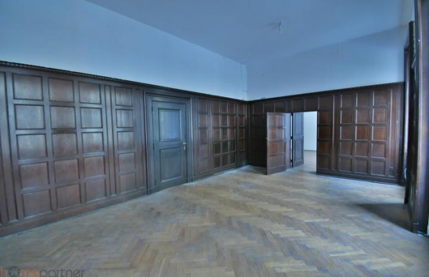 XVIII wieczny pałac w sercu Wrocławia na sprzedaż