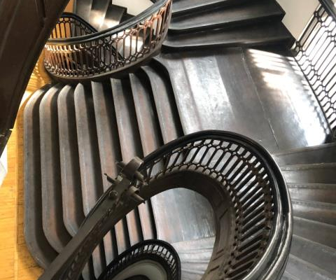 XVIII wieczny pałac w sercu Wrocławia na sprzedaż