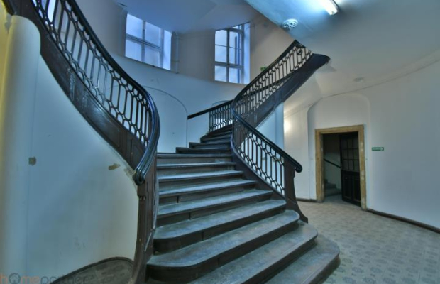 XVIII wieczny pałac w sercu Wrocławia na sprzedaż