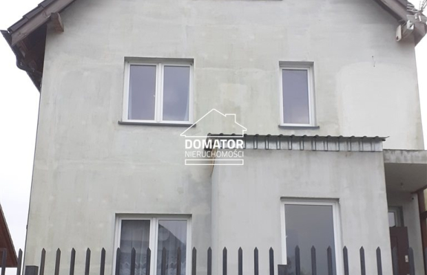 Dom wolnostojący w Osielsku 123 m2  
 
Polecam dom wolnostojący, trzykondygnacyjny, o powierzchni użytkowej 122,89 m2, 
w poszu