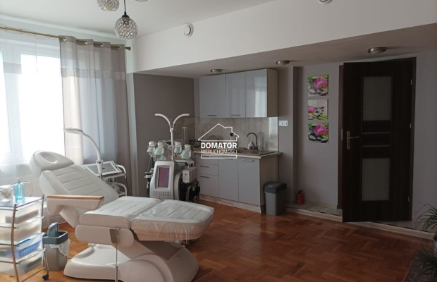 Nieruchomość komercyjna, idealna na prowadzenie działalności gospodarczej z możliwością zamieszkania na osiedlu Bartodzieje.  
