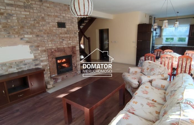 Polecam komfortowy  dom wolnostojący 200 m2 usytuowany na pięknie zagospodarowanej działce z oczkiem wodnym o powierzchni 1100 