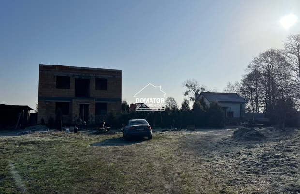 Dwa domy w spokojnej okolicy - Smolniki