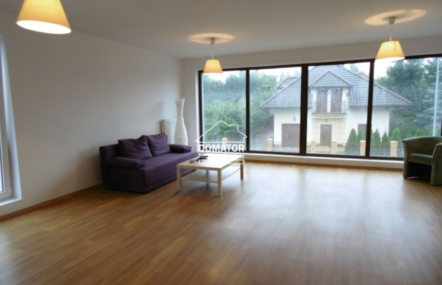 Budynek wielorodzinny na osiedlu Miedzyń