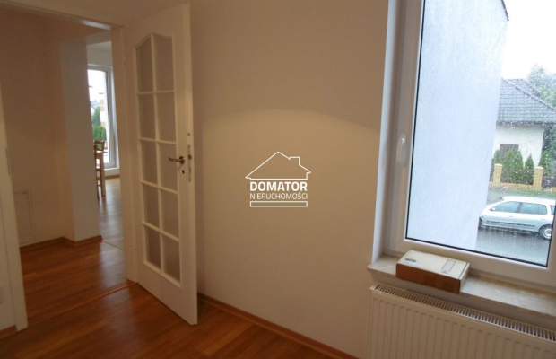 Budynek wielorodzinny na osiedlu Miedzyń