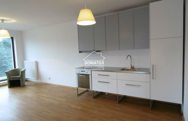 Budynek wielorodzinny na osiedlu Miedzyń