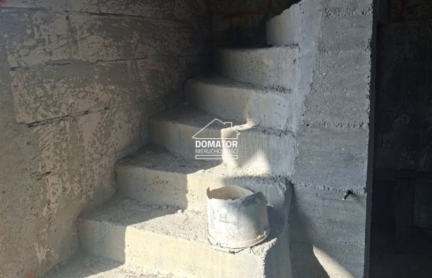 Dom na sprzedaż - spokojna okolica !