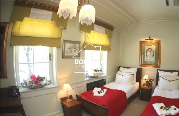 Ekskluzywny obiekt restauracyjno-hotelowy   
 
Przedstawiamy Państwu na sprzedaż ekskluzywny obiekt restauracyjno-apartamentowy