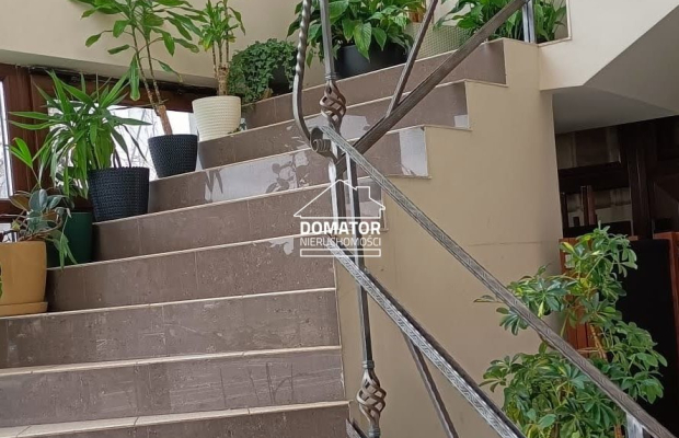 Duży obiekt gastronomiczno-hotelowy