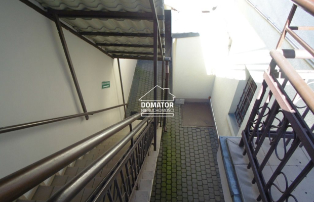 Dochodowa kamienica w centrum miasta