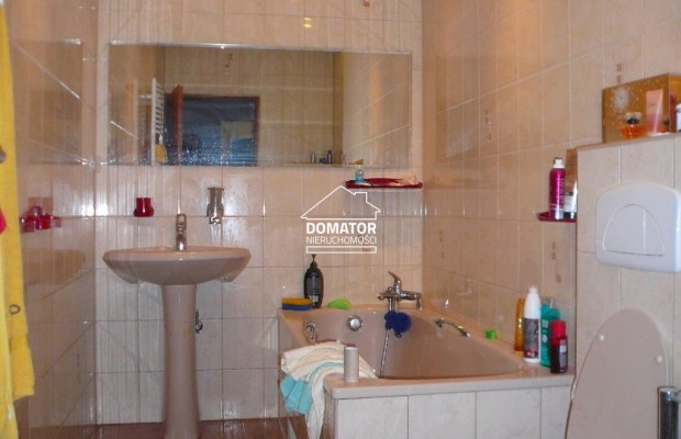 Nieruchomość nad jeziorem na działce 3200 m2