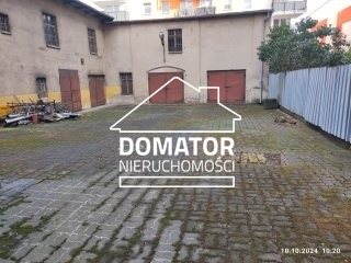 Okazja .Do wynajęcia magazyn 300m2 z garażem z kanałem i dwoma innymi garażami w super lokalizacji przy ulicy Grunwaldzkiej w B