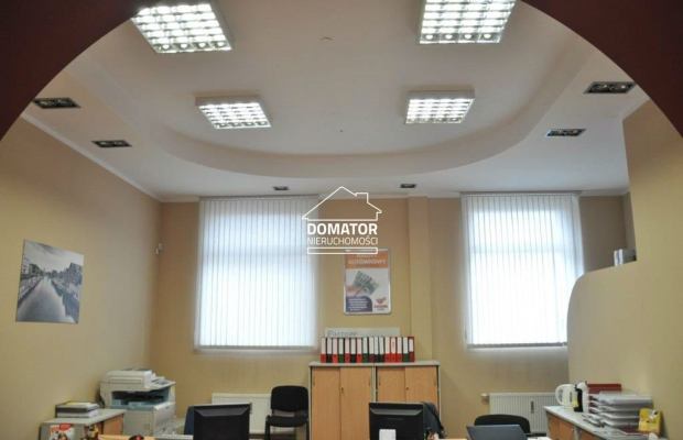 Lokal 61m2 ul. Śniadeckich, parter z witryną