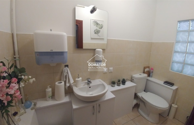 Atrakcyjny lokal 115 m2 na ulicy Długiej