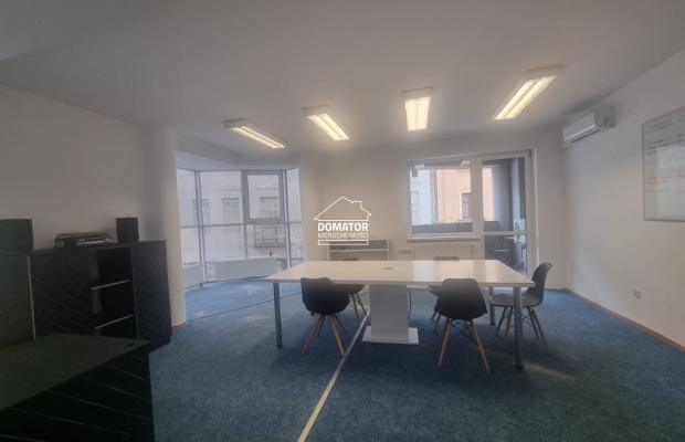 Atrakcyjny lokal biurowy przy ulicy Długiej, 94m2