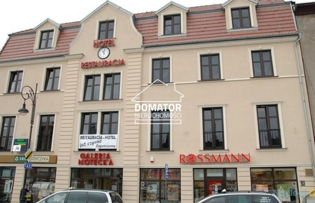 Lokale handlowo-uslugowe w centrum Nakła