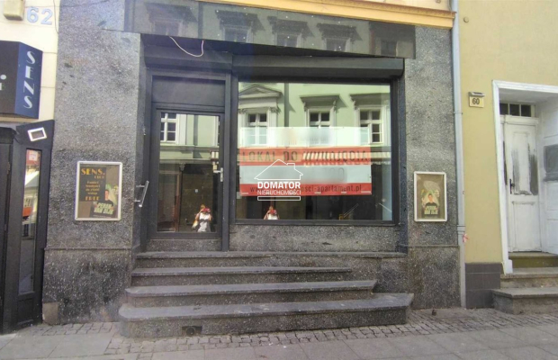 Atrakcyjny lokal 123 m2 na ulicy Długiej