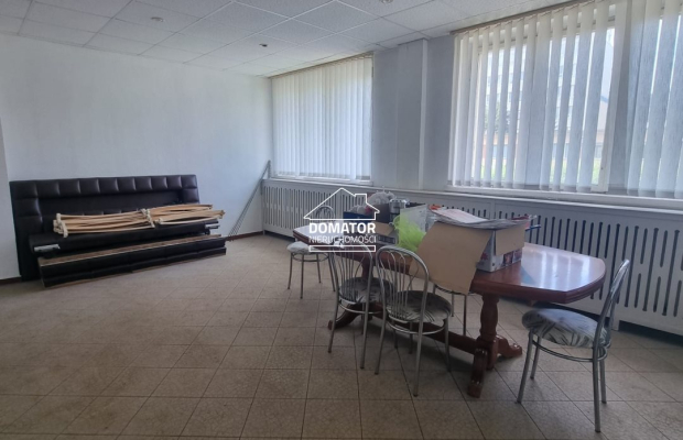 Do wynajęcia lokal użytkowy - 107,6 m² - 25 zł/m² netto - Bydgoszcz, osiedle Glinki  

 Na wynajem przestronny lokal użytkowy o