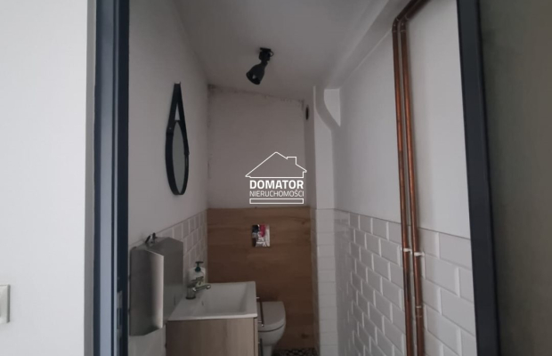 Loftowe poddasze usługowe na wynajem .