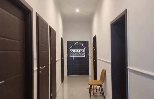 Lokale usługowe , ścisłe centrum .