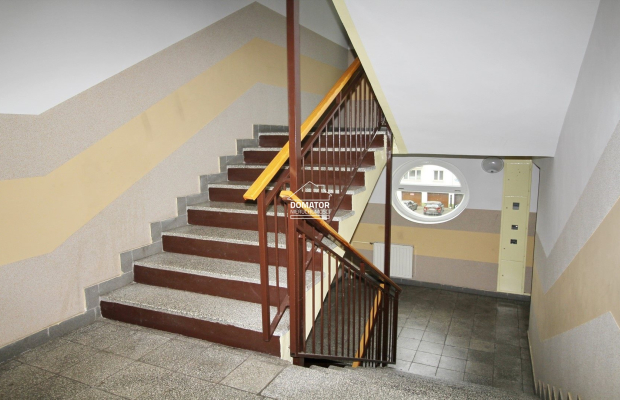 Przestronna kawalerka 46 m2 ul. Świętojańska.