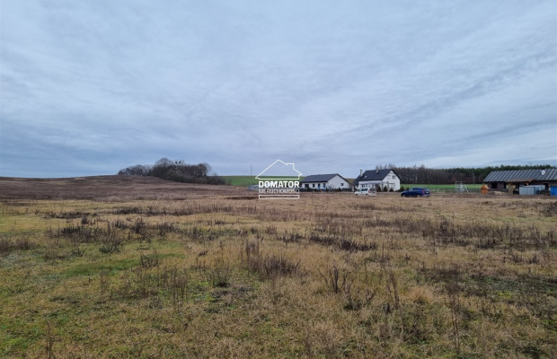 Piękna działka koło Szubina 