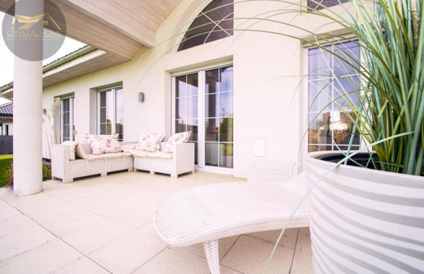 Piękny dom do wprowadzenia