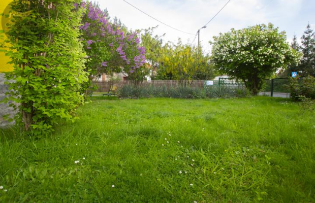 Pół bliźniaka z dużym ogrodem