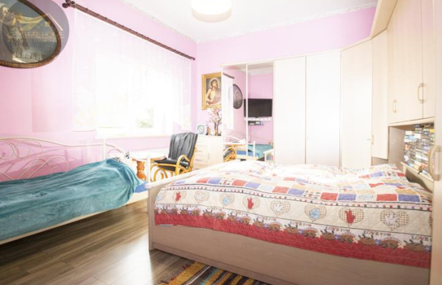 Pół bliźniaka z dużym ogrodem