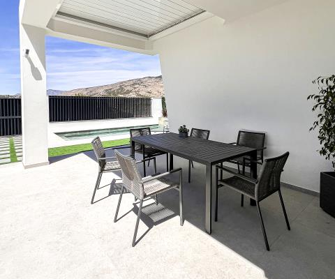 NOWOCZESNA WILLA Z PRYWATNYM BASENEM W FINESTRAT