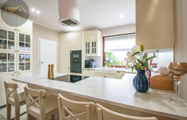 PIĘKNY DOM WOLNOSTOJĄCY - WYSOKI STANDARD