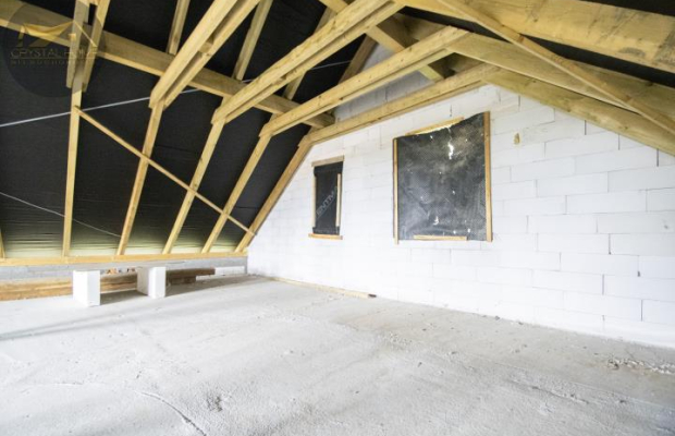 Dom wolnostojący w stanie surowym otwartym