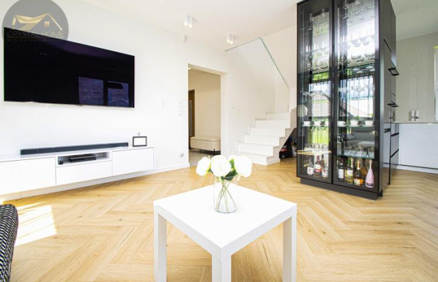 Bliźniak / Całość 215m2 / z widokami na góry