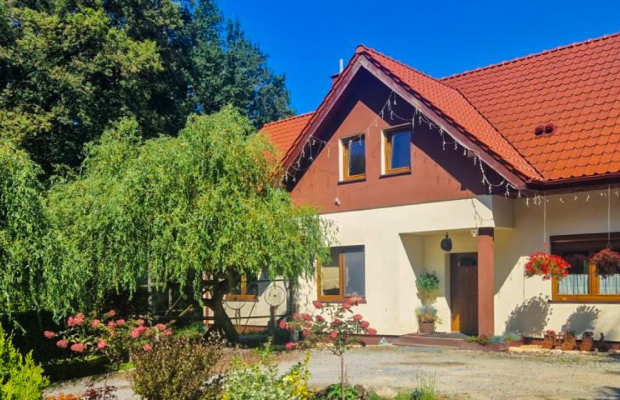 Dom wolnostojący, działka 0,5 Ha