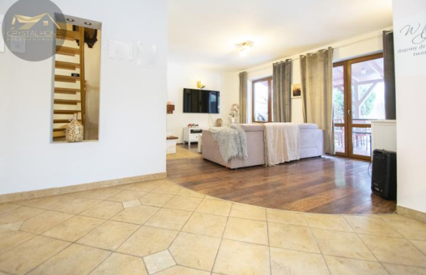 Dom wolnostojący, działka 0,5 Ha