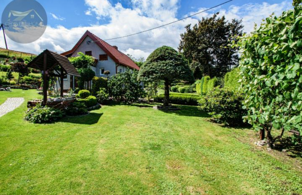 DOM Z BAJKOWYM OGRODEM – TYLKO U NAS! 🏡