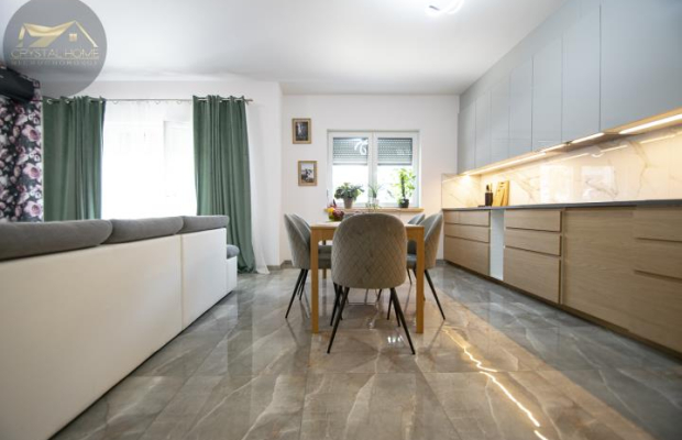 Dom szeregowy 115m2, garaż