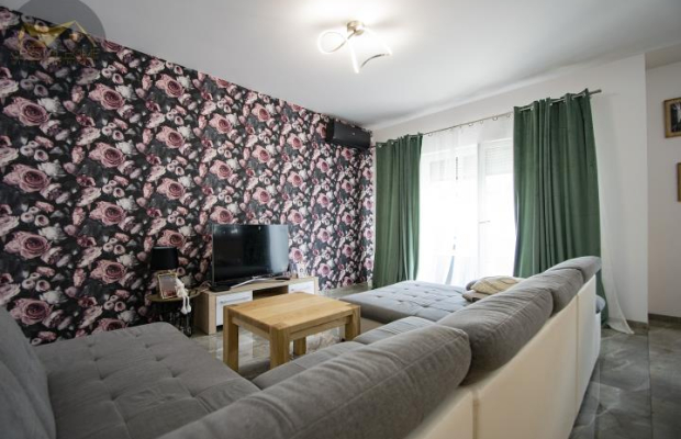 Dom szeregowy 115m2, garaż