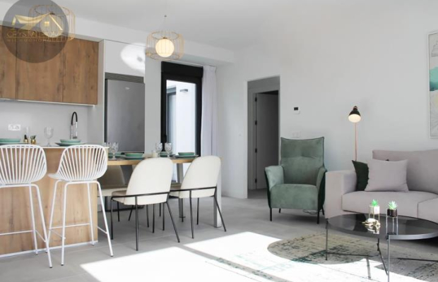 Willa bliźniacza z basenem