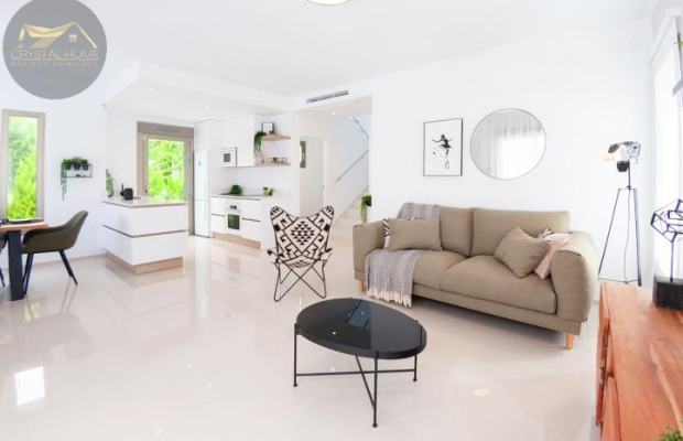 Doskonała willa w Los Alcázare