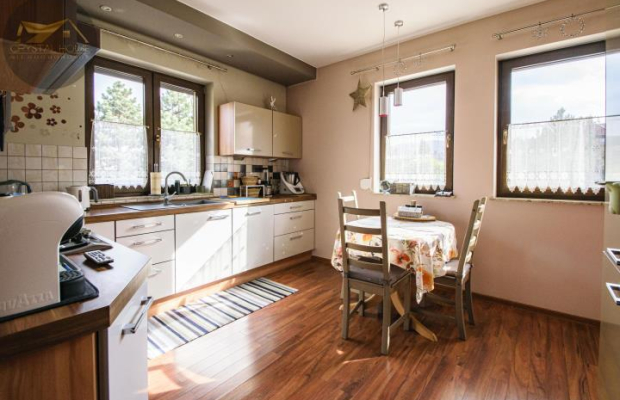 Piękny dom z widokiem na góry/ Burkatów / 20arów