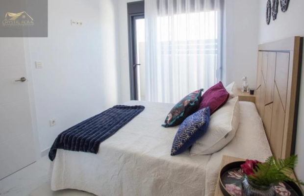 Nowoczesny dom z basenem