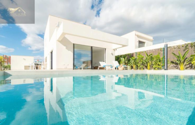 NOWOCZESNA WILA W LOS MONTESINOS